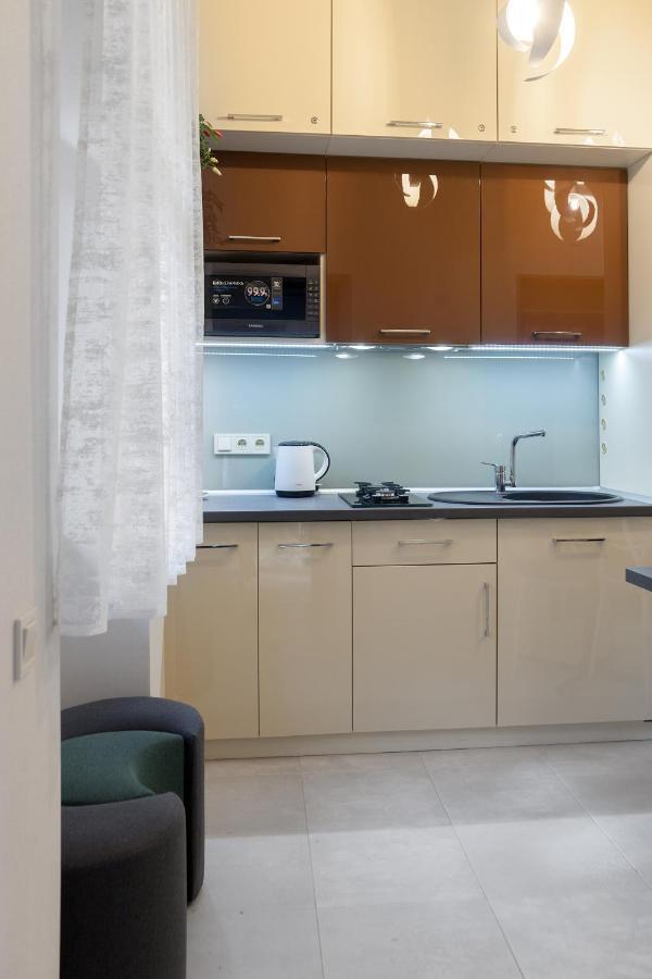 Apartment Center