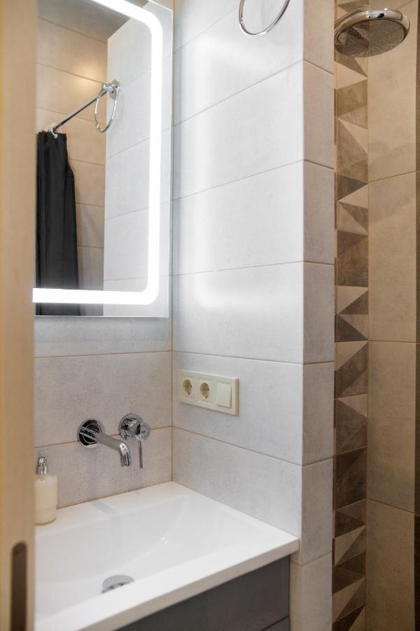 Center Apartment *